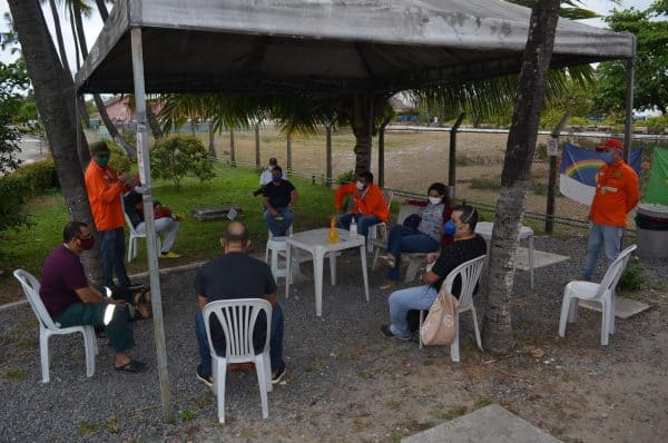 Petroleiros do TA Suape aprovam a retirada do refeitório do T.A. Suape