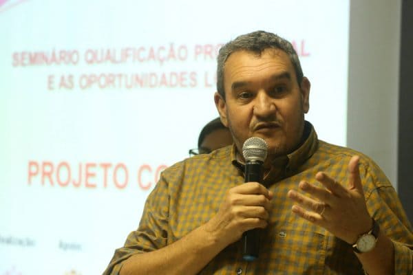 De São Paulo a Pernambuco, um lamento petroleiro. Nosso adeus ao eterno Antônio Carrara