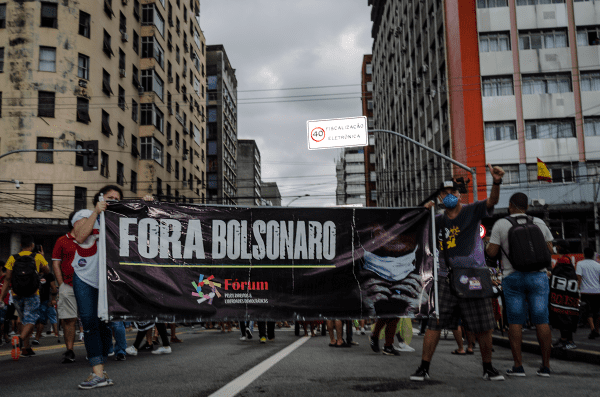 Três vezes mais forte, o povo gritou: Fora Bolsonaro!