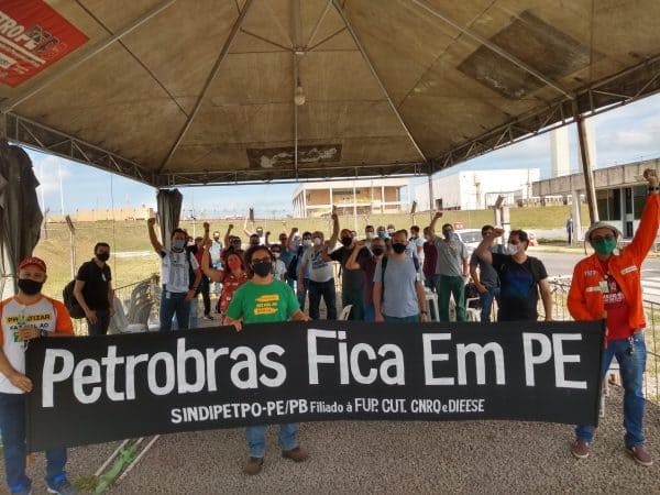Fracasso da privatização da Rnest causa urticária nos economistas e comentaristas liberais