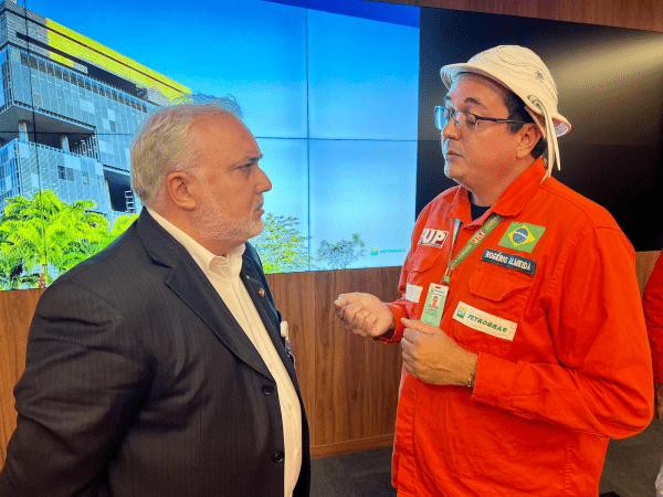 Primeira reunião entre petroleiros e Prates reabre canal de dialogo em defesa da Petrobras