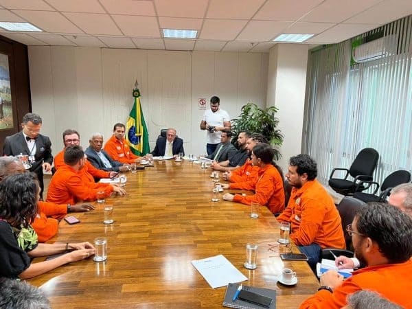 Grupo de Trabalho entre governo e FUP irá debater reindustrialização a partir da Petrobras