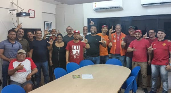 Eleição dos petroleiros de Pernambuco e Paraíba referenda direção sindical em mais de 95%